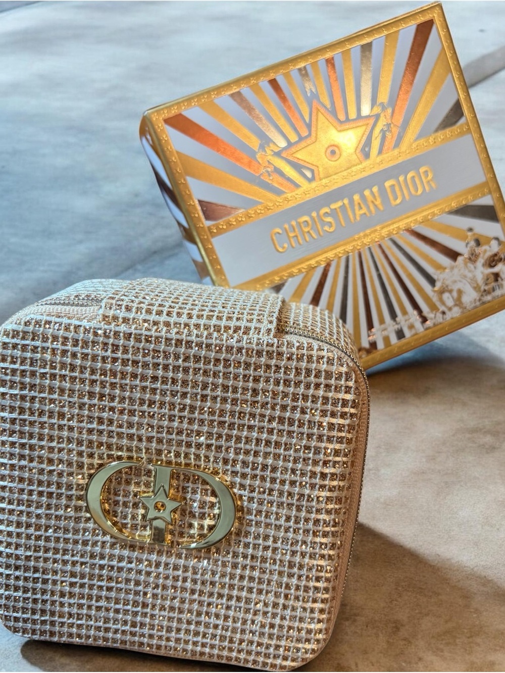 Gold Glitter Cosmetic box